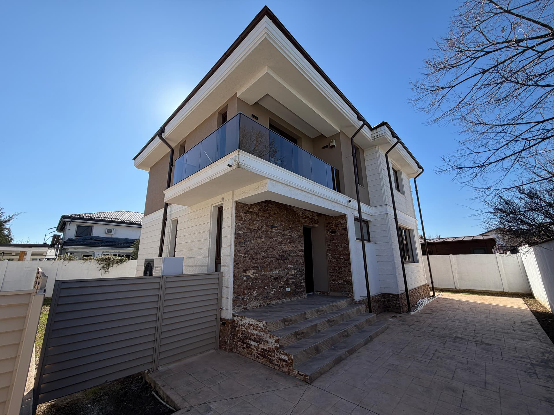Vilă Sya Green Villas — proiect finalizat lângă Lacul Lebăda
